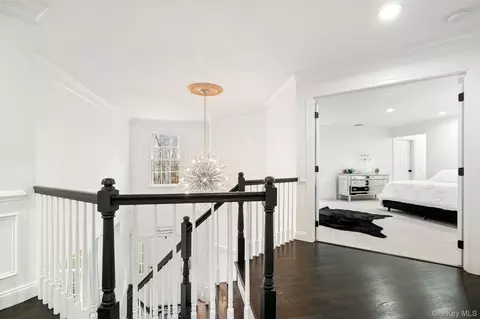Entry Way - 31 Split Rock Rd, Pound Ridge, NY 10576 photo 6 of 6