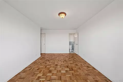 Bedroom - 2835 Webb Ave #9E, New York, NY 10468 photo 9 of 9