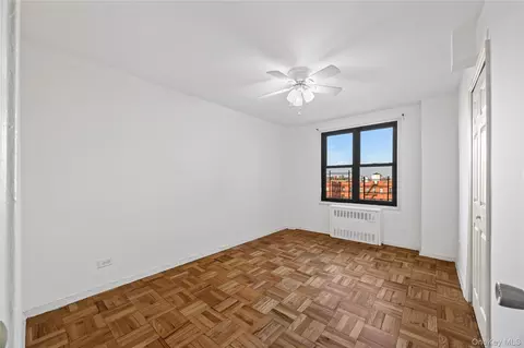 Bedroom - 2835 Webb Ave #9E, New York, NY 10468 photo 5 of 9