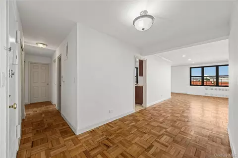 Living - 2835 Webb Ave #9E, New York, NY 10468 photo 4 of 8