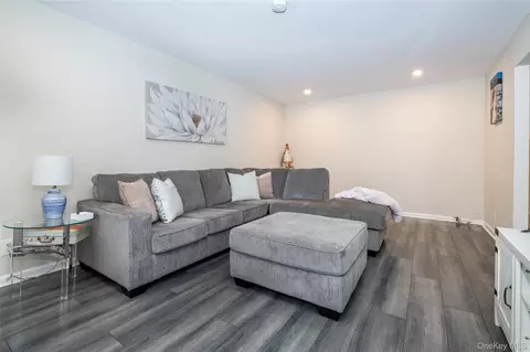 450 Pelham Rd #3H, New Rochelle, NY 10805