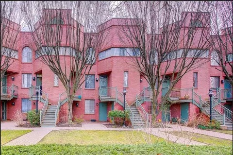 588 Louisiana Ave #3, Brooklyn, NY 11239
