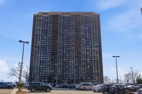 27110 Grand Central Pkwy #26A, New York, NY 11005