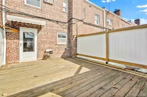 Exterior - 136-76 71st Rd, Flushing, NY 11367 photo 6 of 8