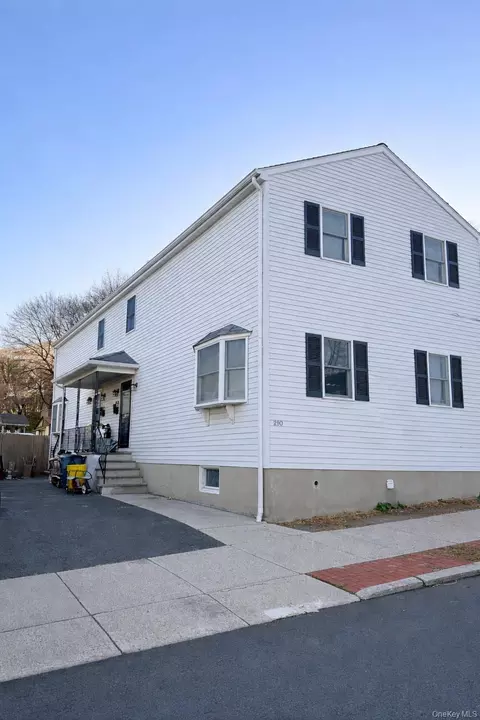 210 Chestnut St, Port Chester, NY 10573