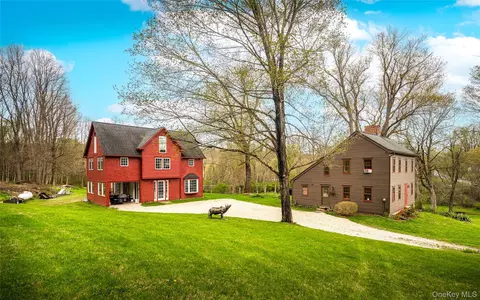 37 Sheffield Rd, Amenia, NY 12501