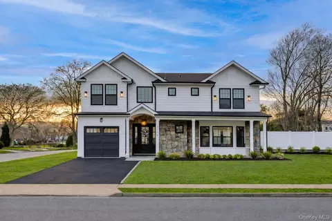 3050 Judith Dr, Bellmore, NY 11710