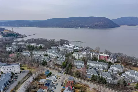 View/Area - 115 Viewpoint Ter, Peekskill, NY 10566 photo 4 of 6
