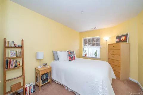 Bedroom - 115 Viewpoint Ter, Peekskill, NY 10566 photo 1 of 4