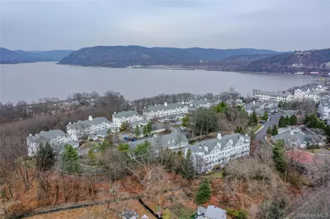 View/Area - 115 Viewpoint Ter, Peekskill, NY 10566 photo 3 of 6