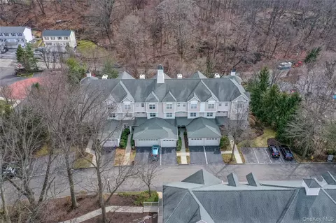 View/Area - 115 Viewpoint Ter, Peekskill, NY 10566 photo 2 of 6
