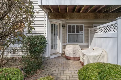 Exterior - 115 Viewpoint Ter, Peekskill, NY 10566 photo 2 of 8