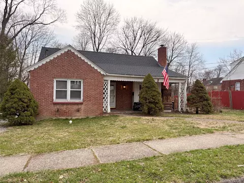 438 Powell Ave, Newburgh, NY 12550