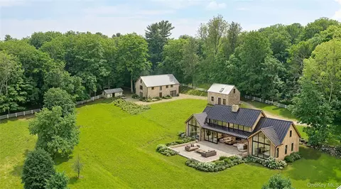 310 Mount Holly Rd #A, Katonah, NY 10536