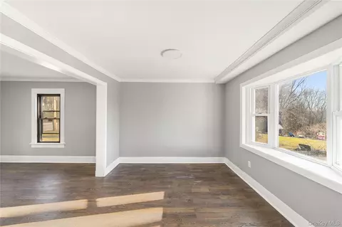 Living - 96 Creek Rd, Poughkeepsie, NY 12601 photo 6 of 6