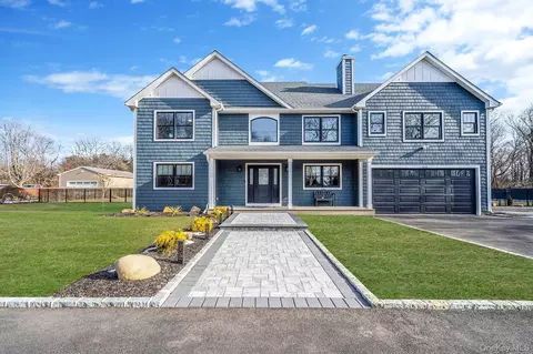 665 Mount Sinai Coram Rd, Mount Sinai, NY 11766