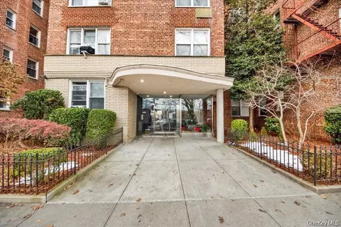 4295 Webster #3K, New York, NY 10470