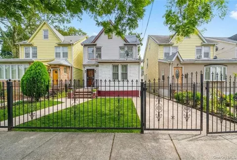 8905 Moline St, New York, NY 11428