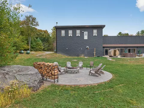 Exterior - 399 Gregory Rd, Thompson, NY 12701 photo 9 of 11