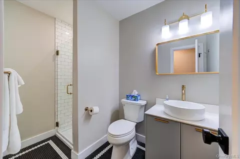 Bath - 399 Gregory Rd, Thompson, NY 12701 photo 2 of 5