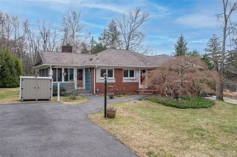 65 Townsend Rd, Mohegan Lake, NY 10547