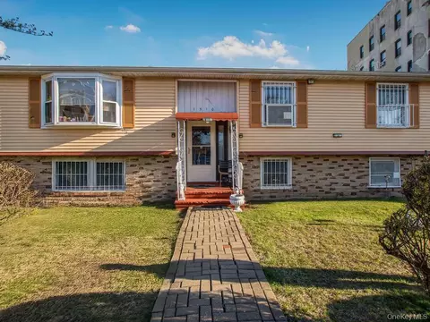 1510 Boston Rd, New York, NY 10460