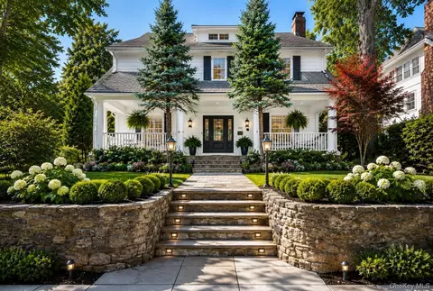 220 Sheridan Ave, Mount Vernon, NY 10552