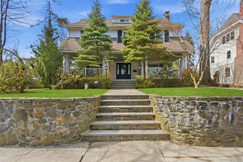 220 Sheridan Ave, Mount Vernon, NY 10552