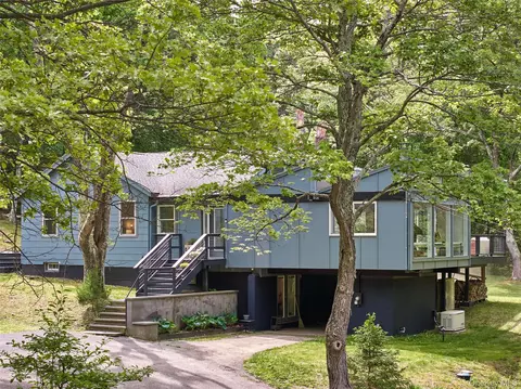 611 N Clove Rd, Union Vale, NY 12545
