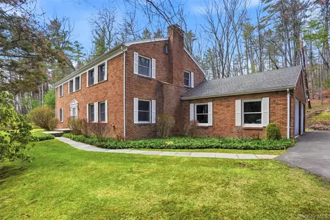 2320 Glasco Tpke, Woodstock, NY 12498