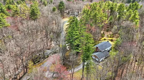 2320 Glasco Tpke, Woodstock, NY 12498