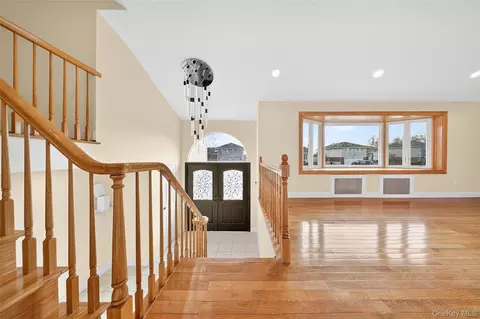 Other - 38 S Oaks Blvd, Plainview, NY 11803 photo 2 of 8