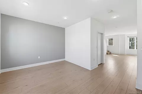 Living - 710 Main St, Peekskill, NY 10566 photo 5 of 6