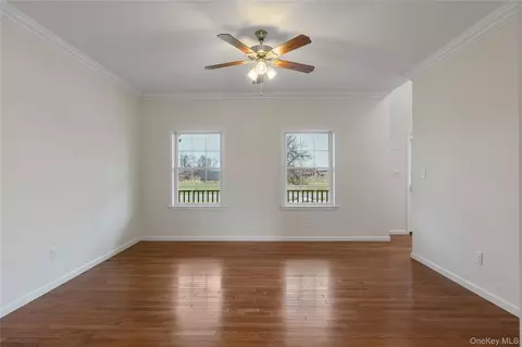 Living - 9 Ralph Brach Dr, Shawangunk, NY 12589 photo 4 of 6