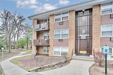 220 Kearsing Pkwy #G, Ramapo, NY 10952