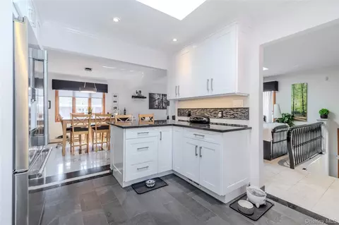 3-25 149th St, New York, NY 11357 photo 12