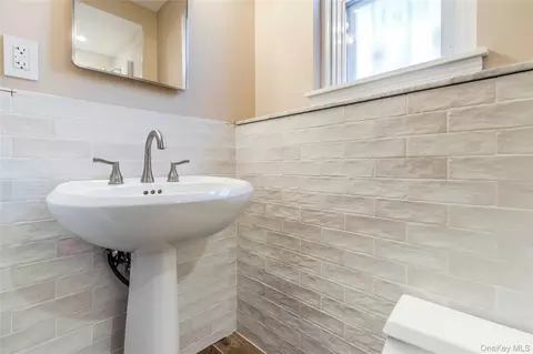 3-25 149th St, New York, NY 11357 photo 22