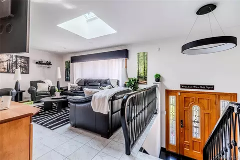 3-25 149th St, New York, NY 11357 photo 4