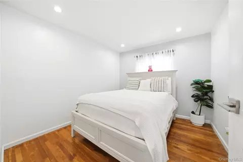 Bedroom - 38 Sutton St, Hempstead, NY 11550 photo 3 of 5
