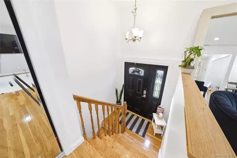 Entry Way - 38 Sutton St, Hempstead, NY 11550 photo 1 of 1