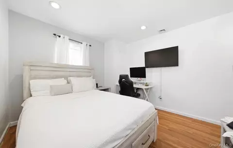 Bedroom - 38 Sutton St, Hempstead, NY 11550 photo 4 of 5