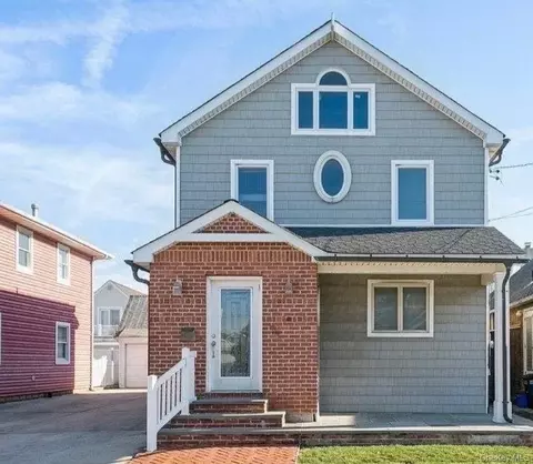 76 Coronado St, Atlantic Beach, NY 11509