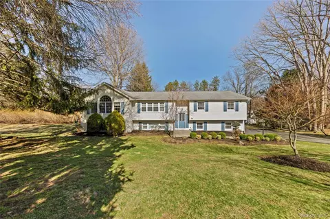 20 Dale Rd, Ramapo, NY 10952