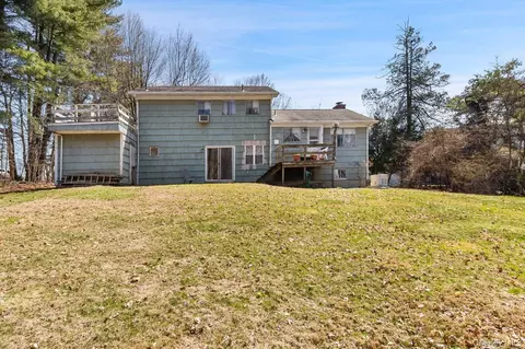 Exterior - 24 Highview Rd, New Castle, NY 10562 photo 7 of 8