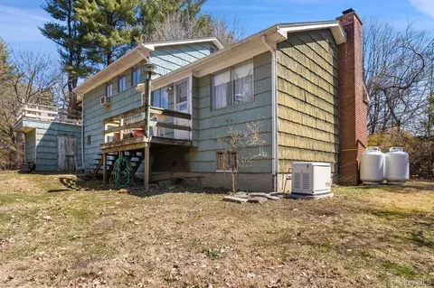 Exterior - 24 Highview Rd, New Castle, NY 10562 photo 6 of 8