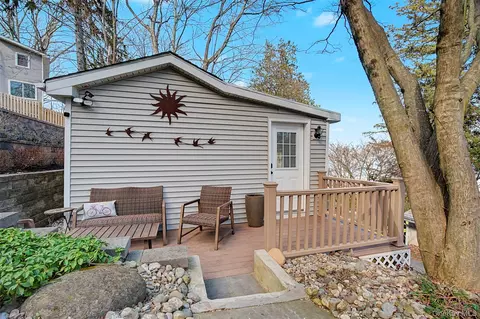 331 Hudson Ter, Orangetown, NY 10968