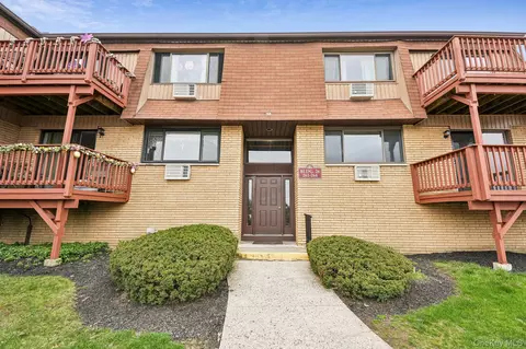 262 Richard Ct, Pomona, NY 10970