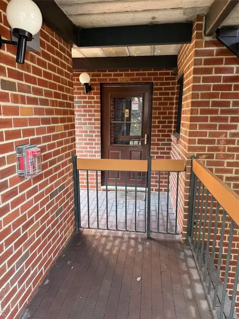 10 Bronxville Glen Dr #1, Yonkers, NY 10708