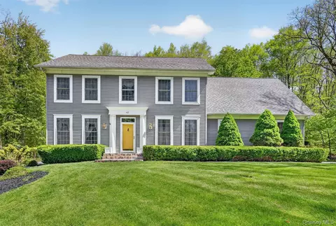 42 Philip Dr, Montgomery, NY 12549