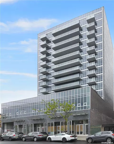 41-62 Bowne Street Apt 14hp6 St #14H+P6, Flushing, NY 11355